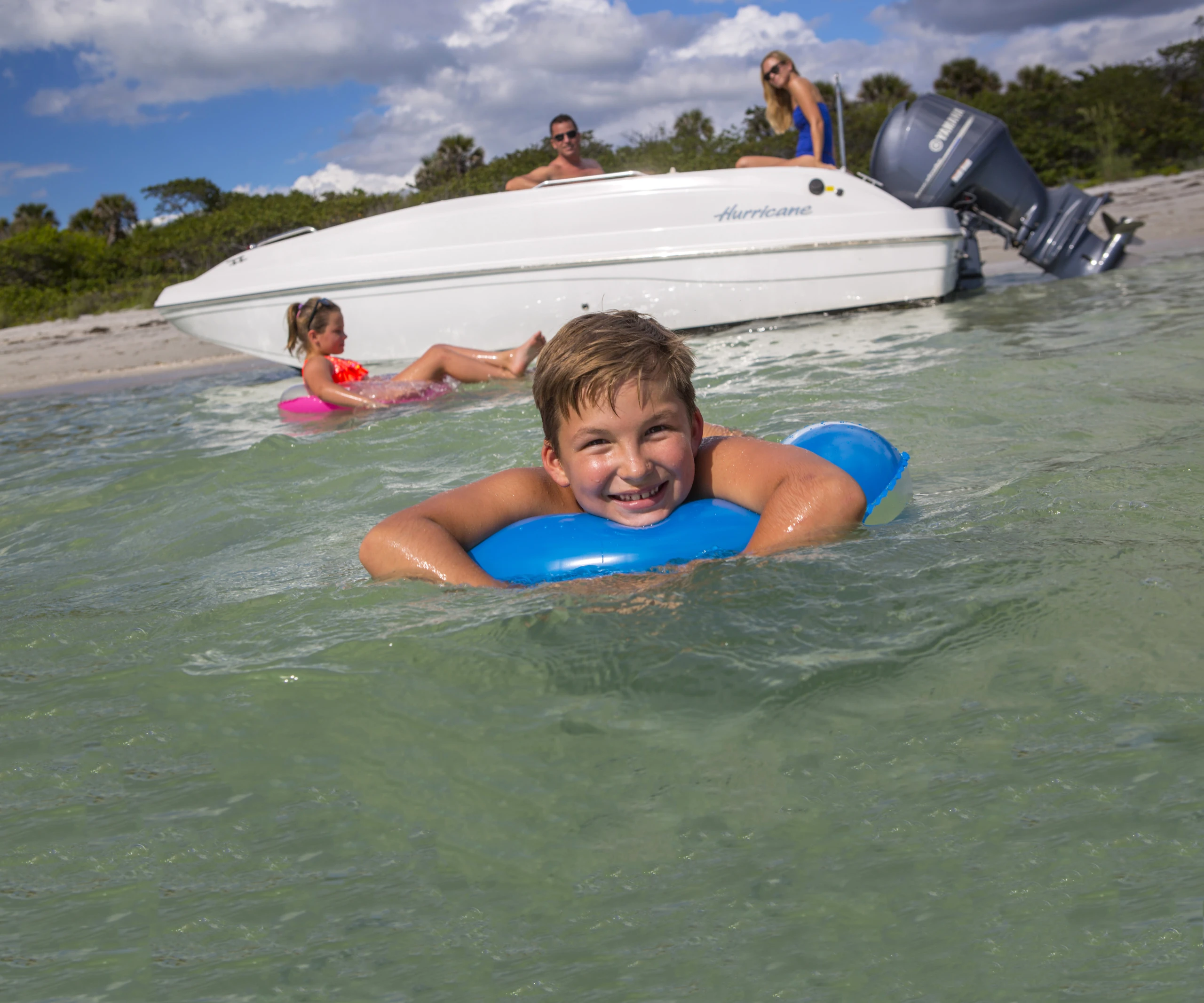 boaters-stay-at-least-300-feet-away-from-diver-down-flag