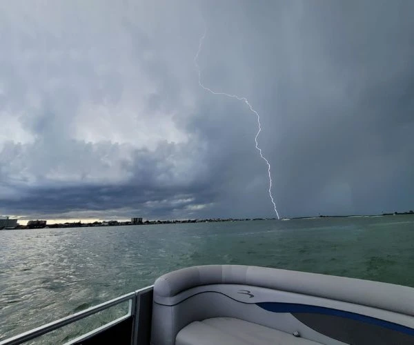 When You Are Boating on a Lake and the Weather Turns Bad, What Should You Do First? Essential Boating Test Guide for Handling Bad Weather