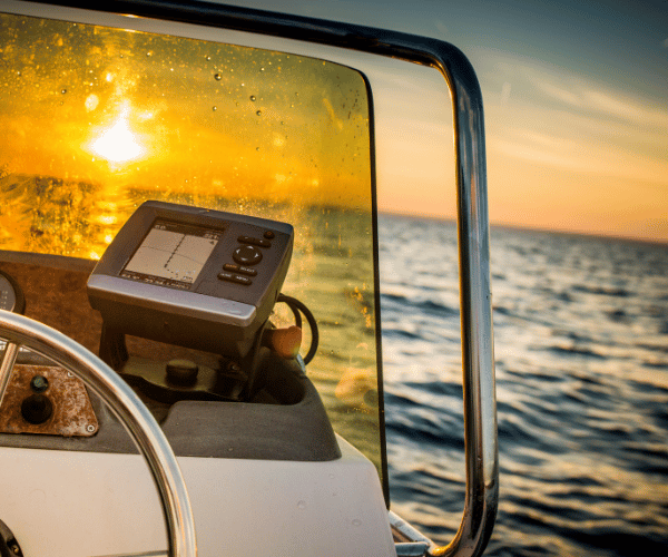 what-makes-a-good-chartplotter-for-small-boats